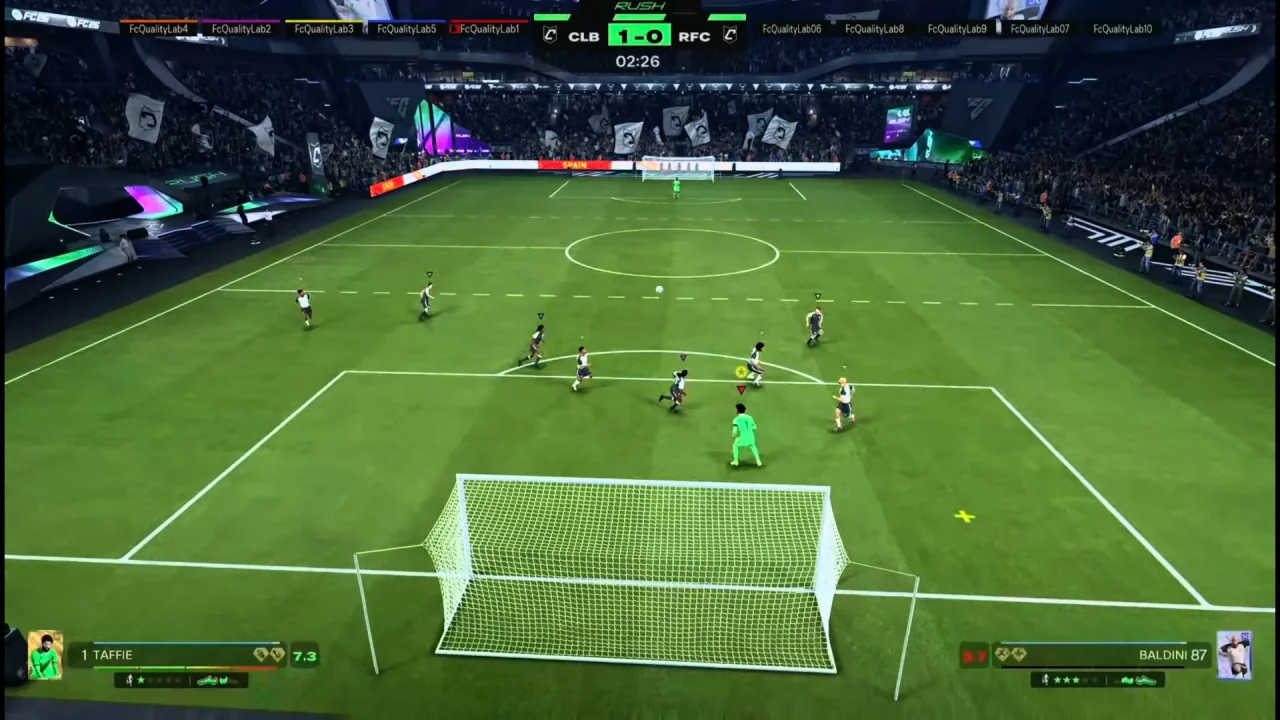 نمای واقعی حالت Rush در FC 26 از پشت دروازه در ورزشگاه روشن
